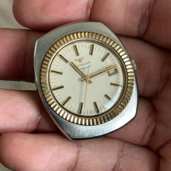 Vintage Wittnauer Automatic Date Watch - Picture 2 of 7